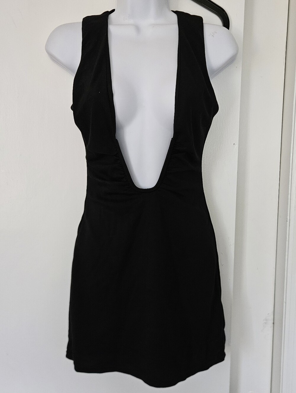 White Fox Womens Dress XS Mini Plunging Neckline Club Party 90s Minimalist